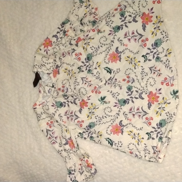 Gap dress flower pattern 3/4 sleeves size 3T and Disney dress nature pattern 3T - Picture 10 of 17